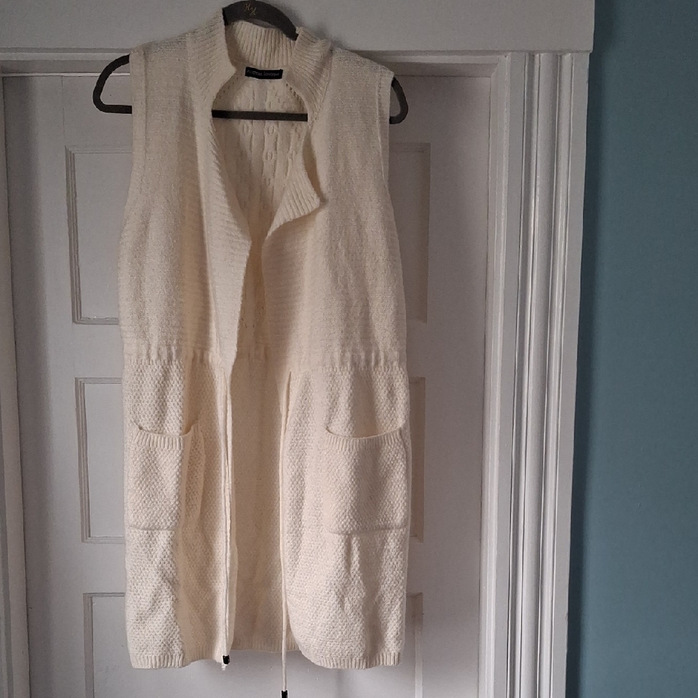 Sleeveless Cream Knit Long Vest - Women
